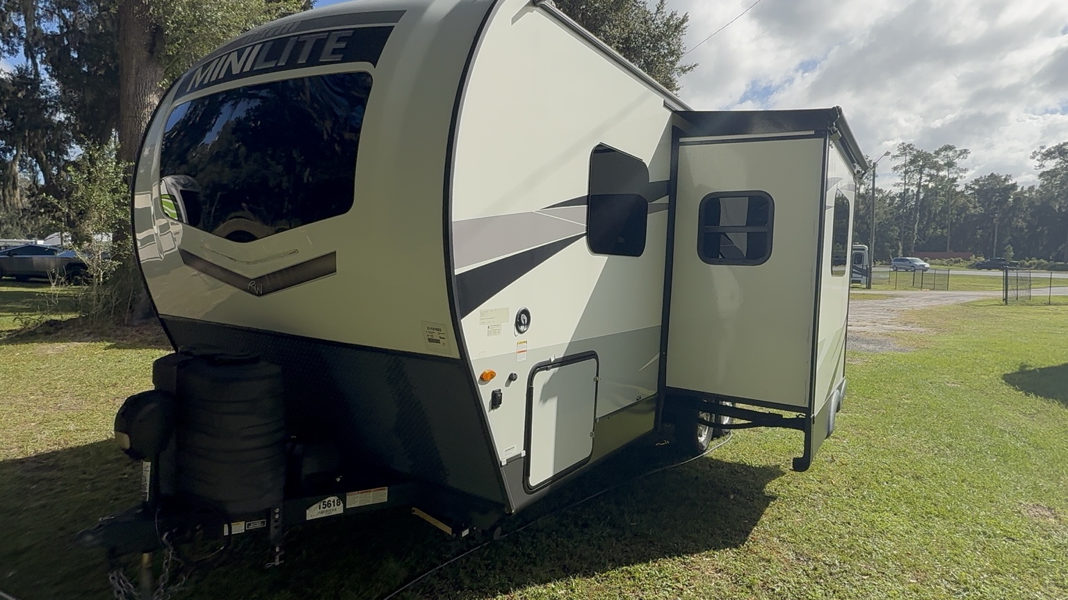 2023 Forest River Rockwood Mini Lite 2205S exterior